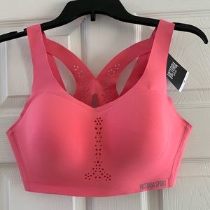 ❤️SALE NWT Victoria Secret sports bra